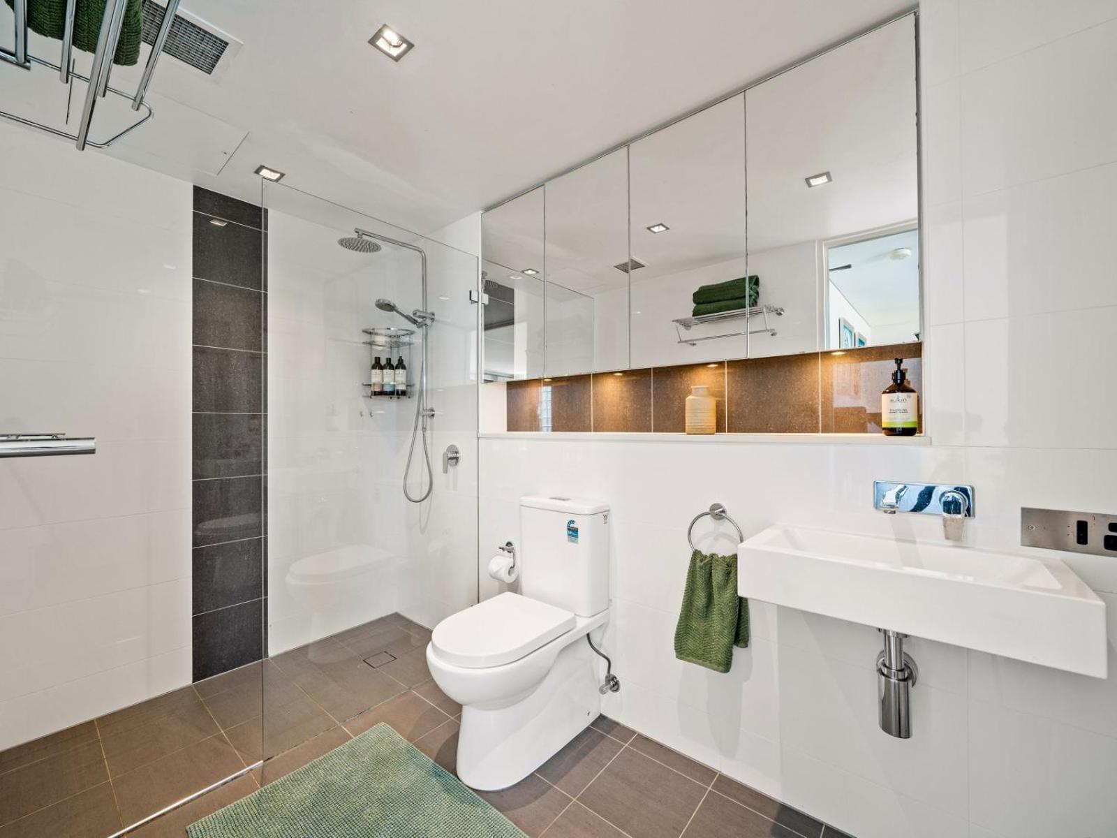 Apartment Xq Collection La Casa De Frida - Modern With Balcony Sydney